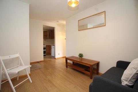 1 bedroom maisonette to rent, Matthew Court, Shenley Church End