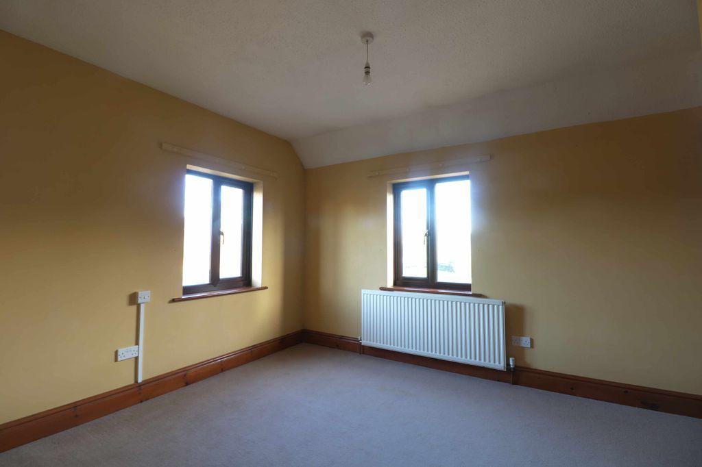 Bedroom 2 (Double)