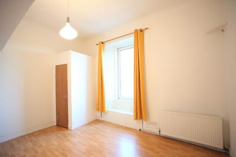 2 bedroom flat to rent, Reid Street, Dunfermline, Fife, KY12