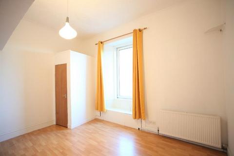 2 bedroom flat to rent, Reid Street, Dunfermline, Fife, KY12