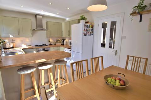 26 Oaktrees, Ash, Aldershot, GU12 6QS