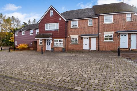 3 bedroom terraced house to rent, East Hundreds, Fleet GU51