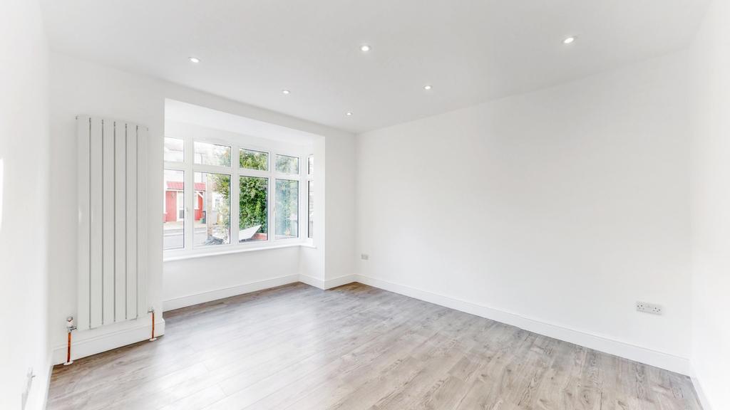 Queensbury Road, Kingsbury, London NW9 4 bed terraced house £650,000