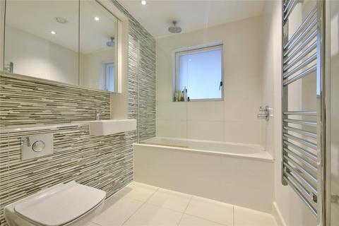 2 bedroom flat to rent, Iverson Road, West Hampstead, London, NW6