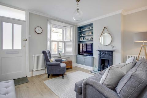 2 bedroom terraced house for sale, Tucker Street, Watford Fields