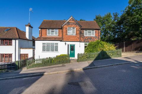 4 bedroom detached house for sale - Cross Road, Oxhey Village