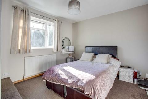 79b Eastbury Road, Watford, WD19 4JP