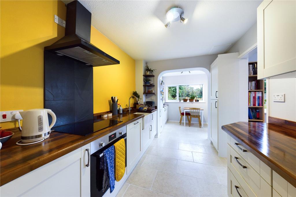 Kitchen/ Breakfast