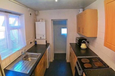 3 bedroom house share to rent, Salisbury Street