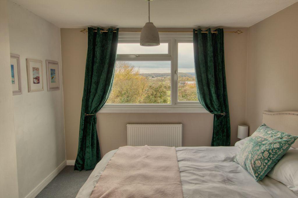Bedroom 1 (Double)