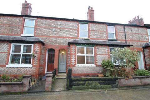 4 bedroom terraced house to rent, Borough Road, Altrincham, WA15