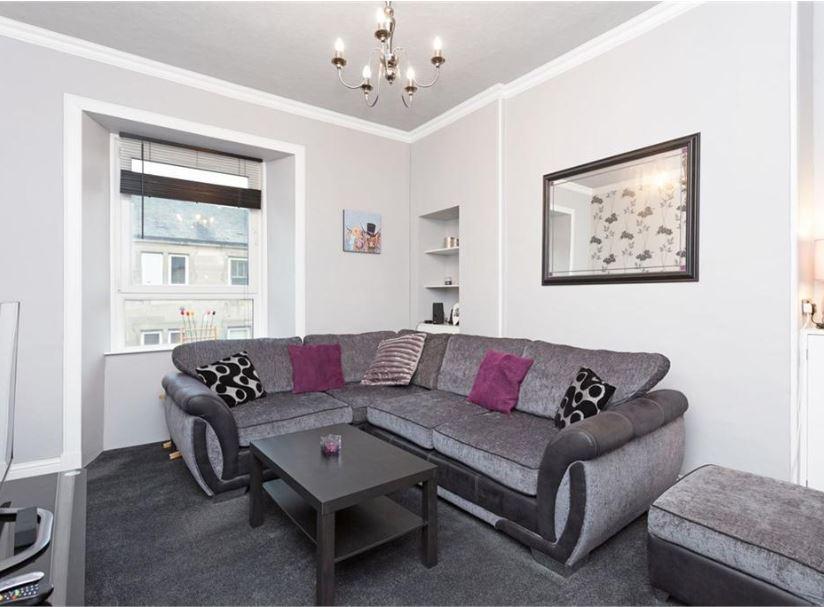 Wheatfield Street, Edinburgh... 1 bed flat £795 pcm (£183 pw)