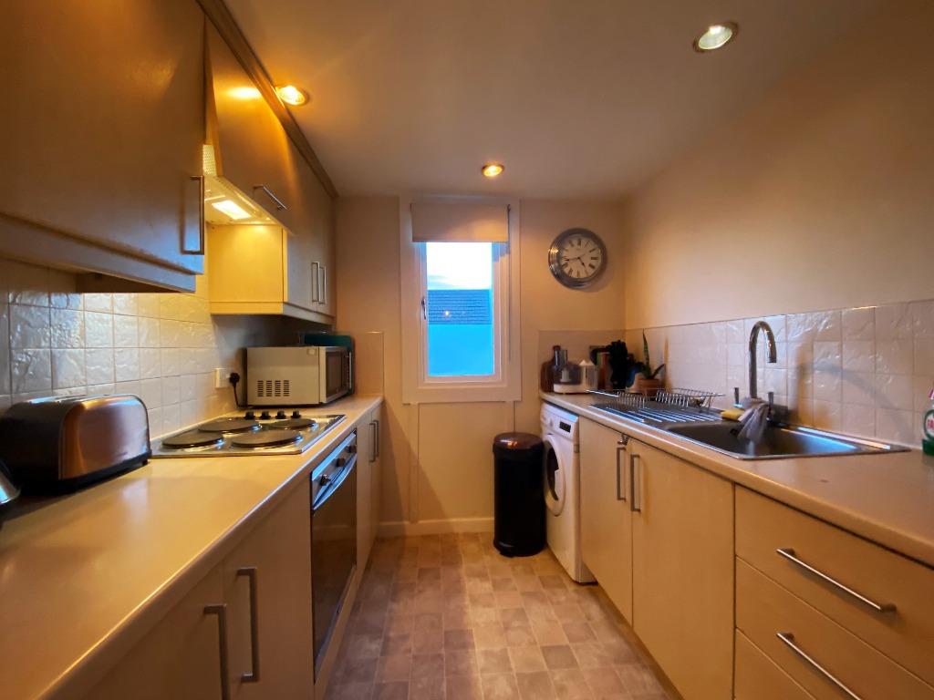 Apartment in Edinburgh - View 4