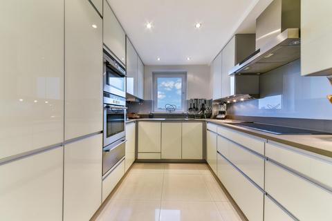 2 bedroom apartment for sale, Elm Quay Court, Nine Elms Lane, London, SW8