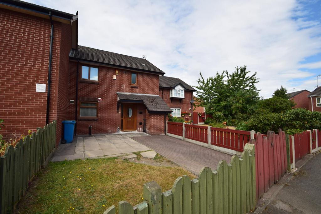 4 bedroom Semi Detached for rent