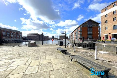 undefined, South Point, Gloucester Docks. GL1
