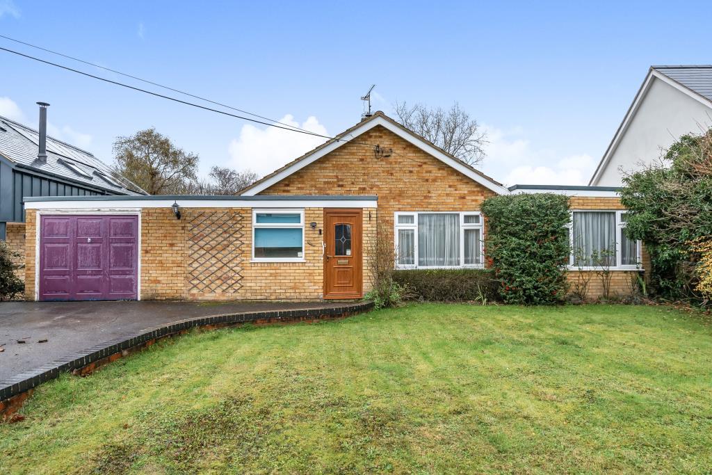 Grendon Underwood, Aylesbury, HP18 3 bed detached bungalow £525,000