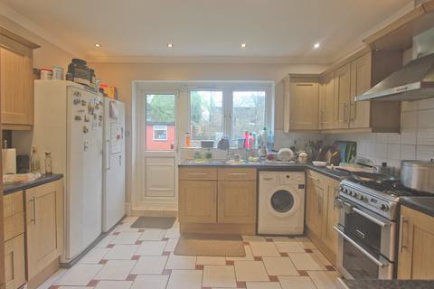 88 Hampton Road, London, E7 0NU