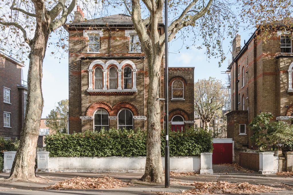 Highbury New Park, London N5 1 bed flat £975,000
