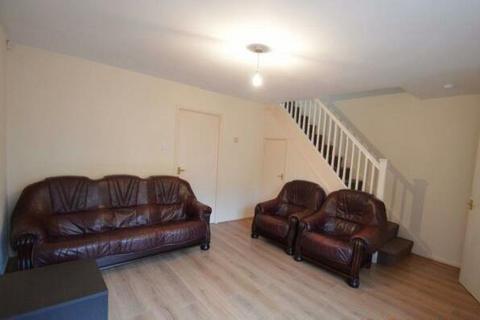 3 bedroom end of terrace house to rent, Ribston Street, Hulme, Manchester, M15 5RJ