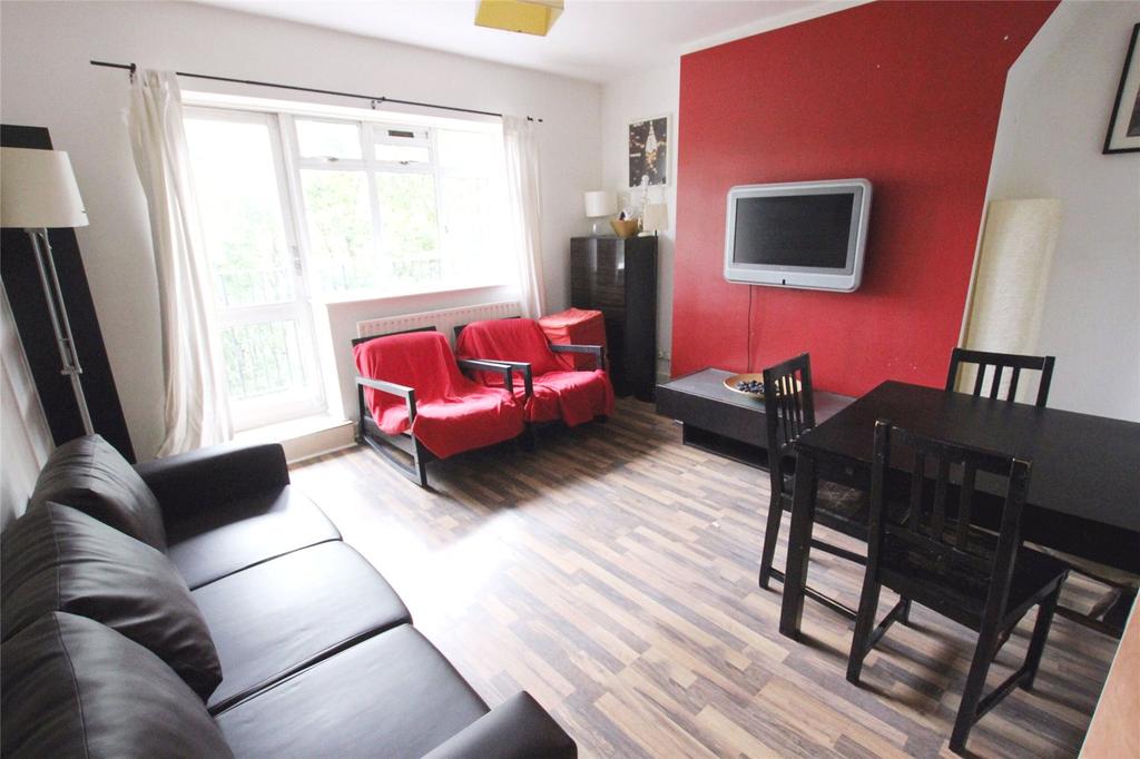 Padstow House, Three Colt Street, London, E14 4 bed apartment £3,200