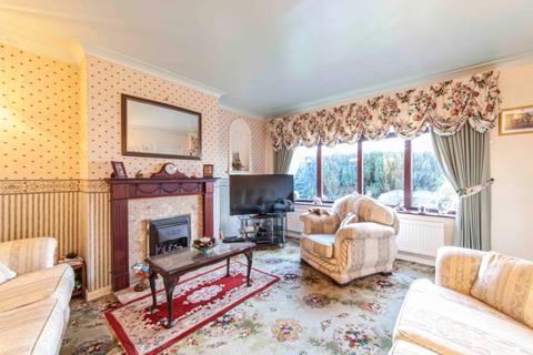 7 The Gabriels, Shaw, Oldham, OL2 7HU