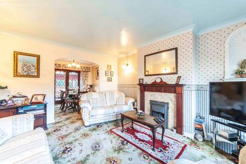 7 The Gabriels, Shaw, Oldham, OL2 7HU