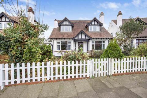 9 Connaught Road, New Malden, KT3 3PZ