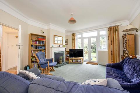 9 Connaught Road, New Malden, KT3 3PZ