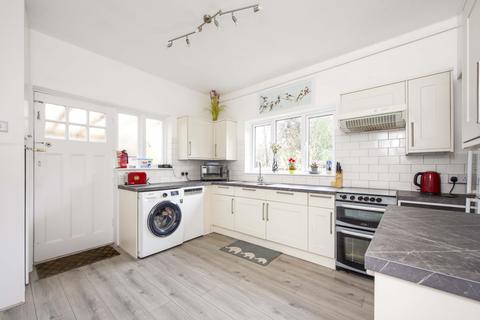 9 Connaught Road, New Malden, KT3 3PZ