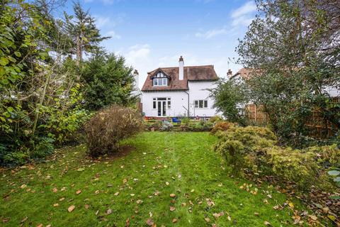 9 Connaught Road, New Malden, KT3 3PZ