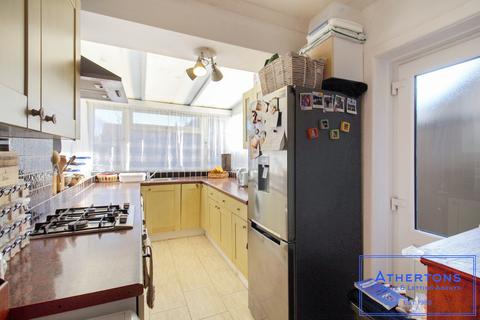 19 Abbott Road, Bournemouth, BH9 1EU