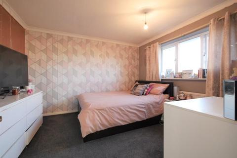 61 Canterbury Close, Ipswich, IP2 9YH