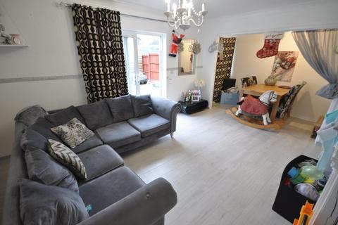 137 Marshland Road, Moorends, Doncaster, DN8 4SU