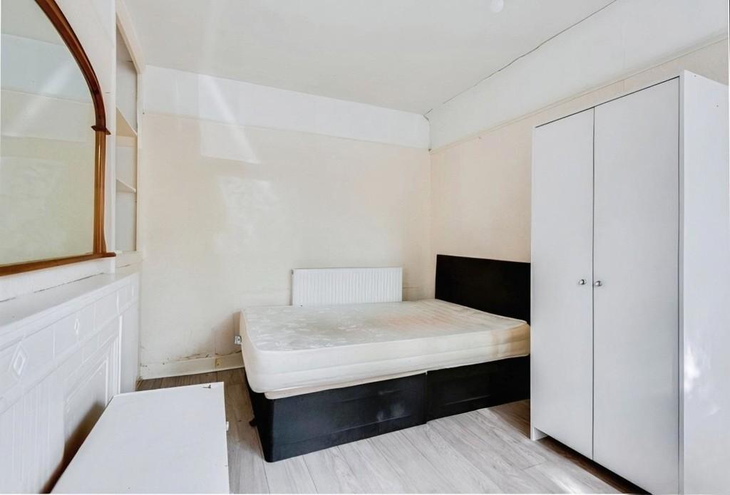 Bedroom 3 - Angle 1