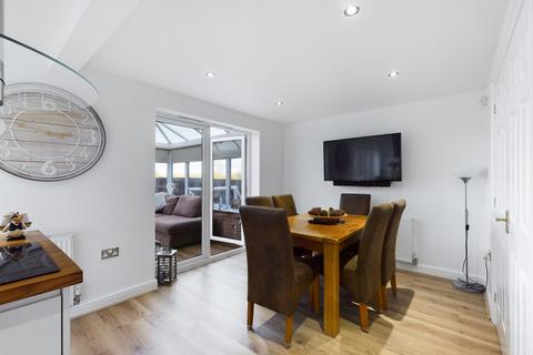 64 Eaton Close, Hatton, Derby, DE65 5ED