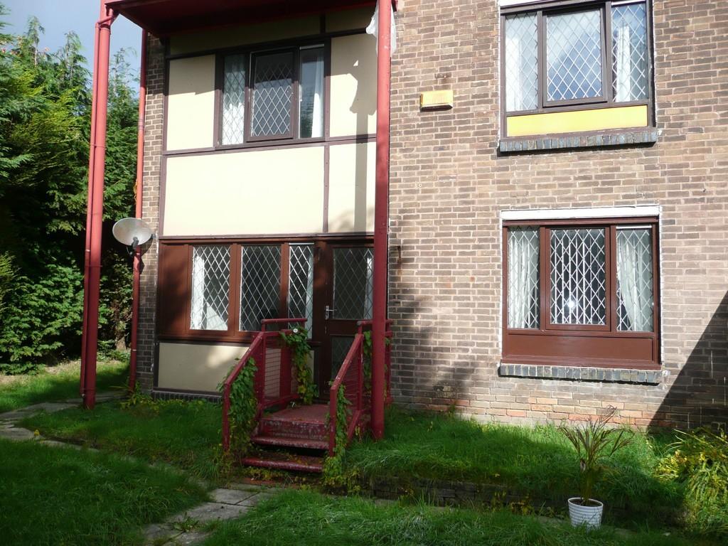 Fox Hill Crescent, Sheffield 3 bed ground floor £75,000