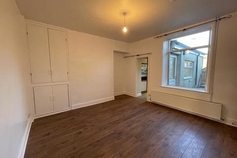 3 bedroom terraced house to rent - Aire View Terrace , Broughton Road , Skipton