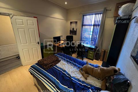 6 bedroom house to rent, Providence Avenue, Leeds LS6