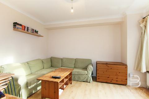 4 bedroom terraced house to rent, Gatton Road, Tooting Broadway