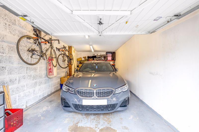 Garage with car