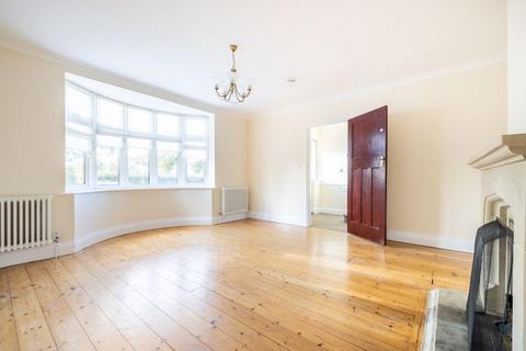 26 Elm Close, Wells, BA5 1LZ
