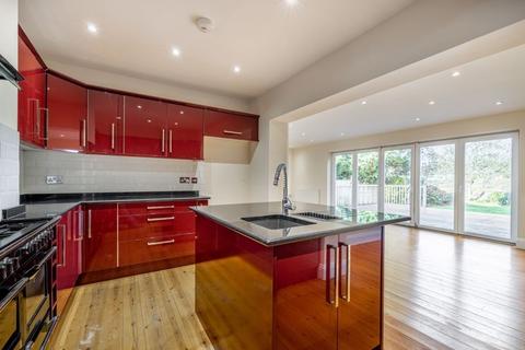 26 Elm Close, Wells, BA5 1LZ