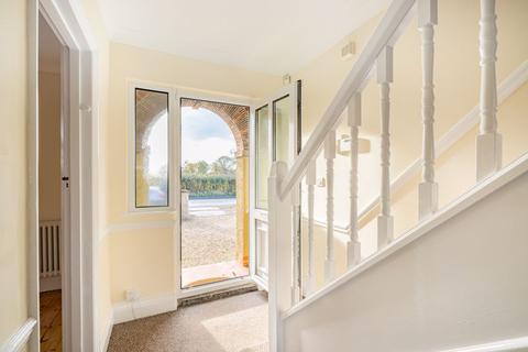 26 Elm Close, Wells, BA5 1LZ