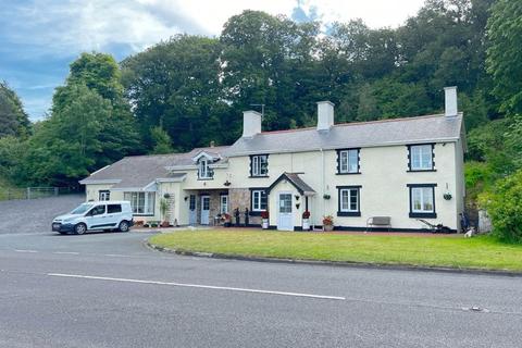 5 bedroom detached house for sale - Bangor, Gwynedd