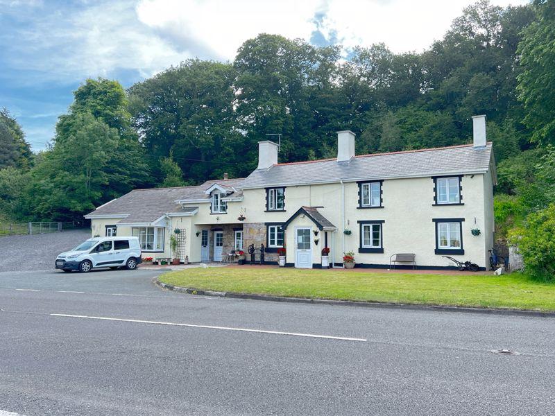 Bangor, Gwynedd 5 bed detached house for sale £499,999