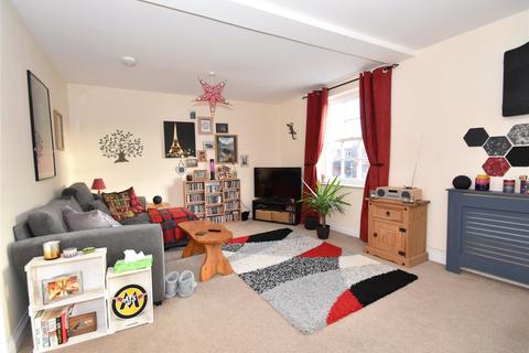 1 bedroom flat to rent, Newport Street, Tiverton, Devon, EX16