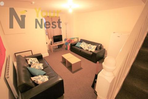 6 bedroom terraced house to rent, Newport Mount, Headingley, Leeds, LS6 3BD