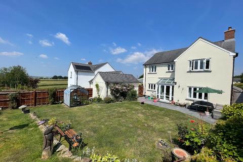 17 Chapel Park, Spreyton, Crediton, EX17 5DR