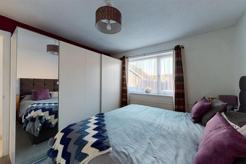 33 Grasmere Way, Aylesham, Canterbury, CT3 3HU